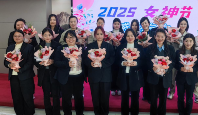 与花相约，致敬最美的她——记岳阳南宫NG282025三八女神节花艺活动